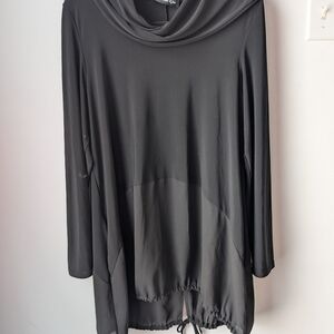 Cowl Neck Long-Sleeve Tunic Top in Black